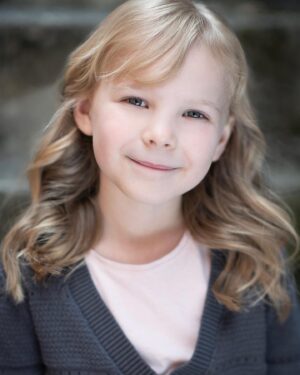 Rylea Nevaeh Whittet Instagram - A BIG thank you to Ian @vancouverheadshotphotographer for another great photo session 📸🎞 Thank you @sarahmartellmua for the great hair styles ❤️ Rylea has grown up so much in the past 6 months, it’s mind blowing! 🤯😍🥰❤️ #ryleanevaehwhittet #ryleawhittet #maddyfrommaid #newheadshots #headshots #headshotsession #vancouverheadshotphotographer #childactor #kidactor #actor #smile #love #mykidisawesome #cutenessoverload