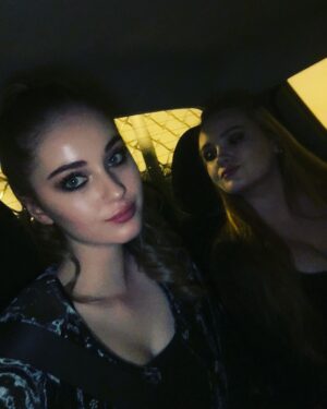 Rylee Mackintosh Instagram - I may be the loudest and most annoying sister you’ve ever had, but I know deep... deep... deep down, you’ll miss me ❤️❤️