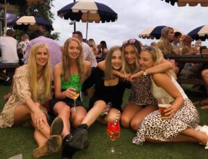 Rylee Mackintosh Instagram - A perfect Xmas gathering ❤️