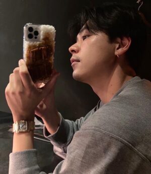 Ryo Narita Instagram - ヒューマントラストシネマで
アフターサンをみました

素晴らしい映画でした、是非

もうすぐクランクインなので、諸々整えます