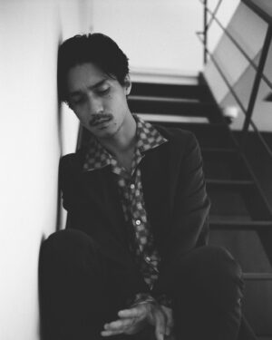 Ryo Nishikido Instagram - 台風怖い

色々備えて下さいって出てくるけど、何をどうすればいいか分からへんなぁ

煽りすぎとかも出てくるけど、きっとビビってる方がいいやろうし

今のうちに何か買いに行った方がいいのかな？

どうなんやろ？

丁度今こんな顔してます

被害が最小限に収まりますように！！ #夜中にすいません#起こしたらごめんなさい#せめて今日くらいぐっすり眠れますように