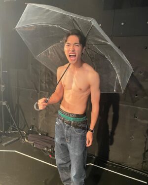 Ryodai Ishibashi Instagram - 俺だって吠えたい時もある
・
#遠吠え
#ピラフ一味
#トークライブ中