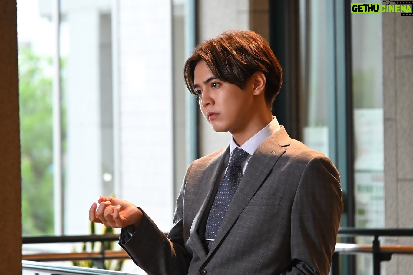 Ryota Katayose - 36.2K Likes - あっという間に、1週間!!🥺💦
今夜は
ドラマ『推しが上司になりまして』第2話
が24:30〜 放送です!!!🙌🎶
鈴木愛理さん(@airisuzuki_official_uf )演じる
中条さんとの時間が動き始めるのは
ここからだと思いますので…
今週もドキドキしちゃってください☺️💫
@tx.oshi #推し上司
#推しが上司になりまして
#パフェ顔にもご注目ください 笑