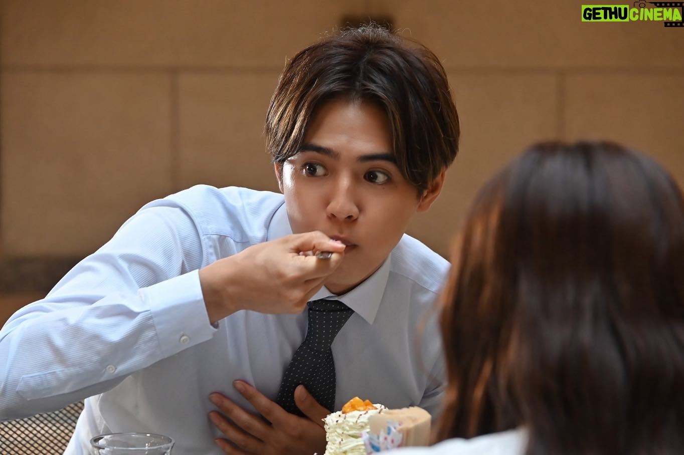 Ryota Katayose - 36.2K Likes - あっという間に、1週間!!🥺💦
今夜は
ドラマ『推しが上司になりまして』第2話
が24:30〜 放送です!!!🙌🎶
鈴木愛理さん(@airisuzuki_official_uf )演じる
中条さんとの時間が動き始めるのは
ここからだと思いますので…
今週もドキドキしちゃってください☺️💫
@tx.oshi #推し上司
#推しが上司になりまして
#パフェ顔にもご注目ください 笑