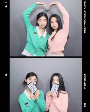 Ryu Ji-an Instagram - 지안이랑 아라랑 포토부스에서 찍은 사진~📸
카카오주니어에서 영상 촬영 하기 전에 찍었나봐~
너무 이뻐~😍💕
의상 상의하지도 않았는데, 색상 조화롭게 입었네!💚💖
어떤 영상 찍었는지 기대됨!ㅎㅎ
@i_ara___u 
@kaju.friends 

#만12세 #14살 #류지안 #ryujian #주니어모델 #주니어배우 #청소년배우 #청소년모델 #아역배우 #광고모델 #피팅모델 #koreankidsmodel #koreanactress #카주프렌즈 #카카오주니어 #카카오엔터테인먼트 #딸스타그램