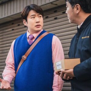 Ryu Seung-ryong Instagram - .

#리그램 - 
@netflixkr by 
@get_regrammer

이 콤비 마치 
양념 반 후라이드 반

이병헌 감독과 
환상의 복식조 
류승룡&안재홍이 
새로운 맛을 출시합니다. 
신계념 코미디 <닭강정> 
3월 15일, 
오직 넷플릭스에서.

#닭강정 #ChickenNugget