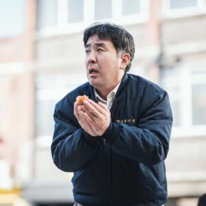 Ryu Seung-ryong Instagram - .

#리그램 - 
@netflixkr by 
@get_regrammer

이 콤비 마치 
양념 반 후라이드 반

이병헌 감독과 
환상의 복식조 
류승룡&안재홍이 
새로운 맛을 출시합니다. 
신계념 코미디 <닭강정> 
3월 15일, 
오직 넷플릭스에서.

#닭강정 #ChickenNugget