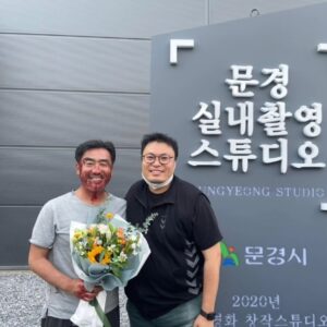 Ryu Seung-ryong Instagram - .
ㆍ
.
ㆍ용기를 내세요!
 생각보다 벽은 얇습니다.

ㆍ<무빙>이 여러분에게
 "쓸모"이였길 바랍니다 🙏 

ㆍ이유가 있는 각자의 삶을
  응원합니다.

Be brave!
The walls are thinner than I thought

I hope <Moving> can “add value” to your life 🙏

Every soul has its own purpose in life. I'm here rooting for yours.

 #moving  @disneypluskr