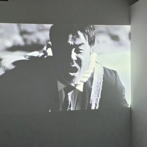 Ryu Seung-ryong Instagram - .
.

좋은 친구, 좋은 배우, 좋은 창작자
류덕환과 @clownryu 와 함께 했습니다
기록과 창작에 대한 우리들의 이야기를 보시고,
여러분의 이야기를 기록하세요
〈NONFUNGIBLE : 대체불가한 당신의 이야기>
성수동 연무장길 26, 베이직스튜디오
2024/02/08 - 02/18
@etik.archive

#rsrartspace
짐진자