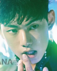 Ryu Ui-hyun Most Liked Photos and Posts
