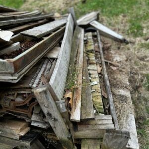 Ryuichi Sakamoto Instagram - Ryuichi’s garden piano returning to nature in April, 2024.

.

Photo by Todd Eckert

#skmtnews 
#ryuichisakamoto 
#piano
#nature