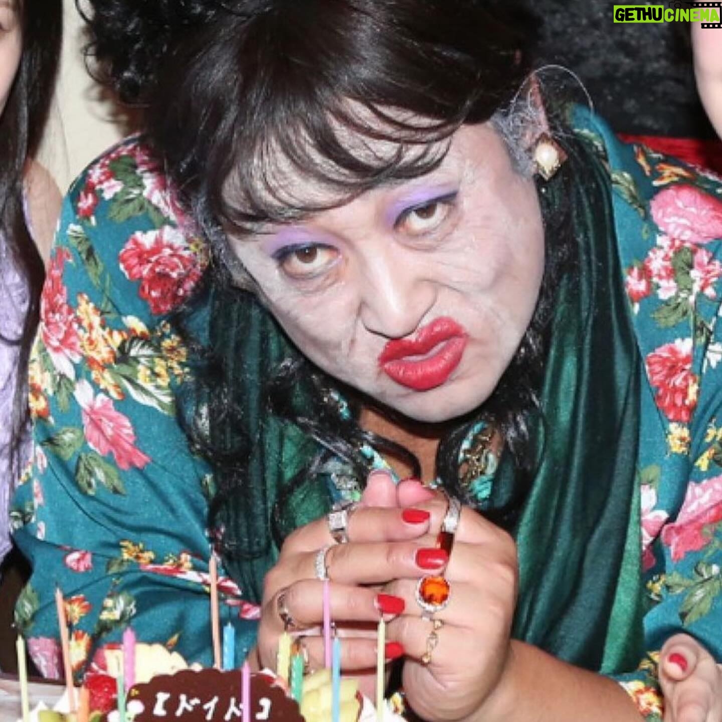 Ryuji Akiyama - 17.6K Likes - 5ę23ę„ćÆęęć®ę„ć
čåäŗŗćęććē¤¾äŗ¤å “ććć¤ććć¬ć¤ć¹ććć¤ććć®ćććē¢å“ććåć
åē2ęē®ćØ3ęē®ćÆć56幓åćØē¾åØć®ćććåććć
é½åøéēŗć¦ć脿瓫氓ć®č”ćÆå¤§å¹
ć«å¤ćć£ć¦ćć¾ć£ććććē¤¾äŗ¤å “ćććć¤ććććÆä»ćå¤ćććŖććØććć
ēęæćÆå½ęć®ē©ćäøåŗ¦ēé£č¢«å®³ć«éćććåćčæćććØććć®ćÆęåćŖč©±ć
ć§ćÆććć¤ćéåŗć®ćć£ćććÆä½ć ćØčŖć£ć¦ććć§ććć?!
ēććÆęę„ć®ę稿ć®ęå¾ć§!
ā»ęØę„ć®ćÆć¤ćŗć®ēćāć且親ć®ä»éććŖćć§ę
ćććććØć
#ćÆćŖćØć¤ćæć¼ćŗćć”ć¤ć«
#ē¢å“ććå
#ē¤¾äŗ¤å “
#ćć
#ćÆćŖćØć¤ćæć¼
#ćÆćŖćØć¤ćć£ć
#åēę„čØ
#ę„čØ
#čØåæµę„
#ćć¤ć¢ćŖć¼
#ćÆć¤ćŗ
#ćµćć©ć¤ćŗ
#netflix
#ęÆę„ę稿
#ććć¼ćē§å±±
#ćē¬ć儽ć
