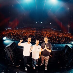 S-te-Fan Instagram - Who already checked out the @dbstf Remix of Better Off Alone?

1. Bringing @dashberlin on stage @hardmissionfestival 
2. @alanwalkermusic playing the remix @slamofficial 🫶
3. 📸 In Kuala Lumpur 🏙️
4. Cool DJ photo 😎😶‍🌫️
5. The one and only @hardwell during ADE 🔥🔥
6. Afterparty @spaceplus_bangkok