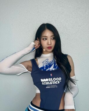SAEBOM Instagram - @xxjx_xixx 
@heewon_beauty 
@nailyume 
@makeup.eunjin