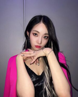 SAEBOM Instagram - Pink suit and pink Shadow 💕