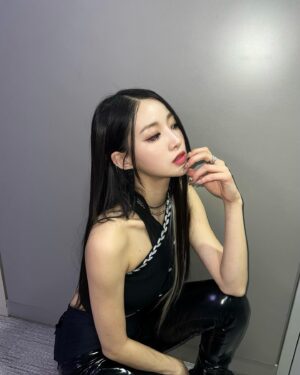 SAEBOM Instagram - Photo by 
날 너무 좋아하는
@xxjx_xixx @soh_eee