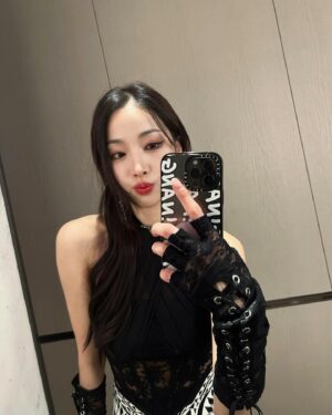 SAEBOM Instagram - 너무 힘들었던 2023년 잘가
앞으로는 꼭 좋은 일만 있으면 좋겠어
#goodbye2023 #welcome2024