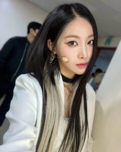 Actress SAEBOM HD Instagram Photos and Wallpapers November 2022