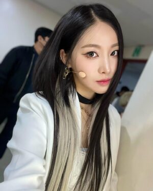 SAEBOM Instagram - LIMBO 시작-!
첫 무대는 인가🫣
