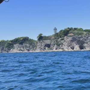 SAKI Instagram - 最近父親にセーリングに連れて行かれます⛵️
皆で料理持ち寄ったりしてヨットの上で食べたり飲んだりしながらだらだらするのです⛵️

天気が良くて富士山凄く綺麗に見えて良かったー！
酔い止めも効いて船酔いしなかったし😆

#sailing #mtfuji