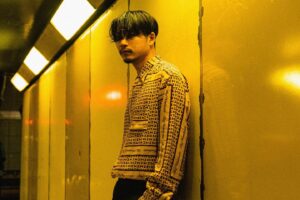 SAM Instagram - 夜　HUF  タバコ
