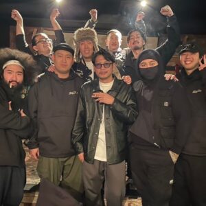 SAM Instagram - ２日間のPOP UP 来てくれた人ありがとうございます。
20代最後の一年できるだけ後悔しないように生きたいと思います。
みんながくれた手紙も全部読ませていただきました。
こちらこそ皆のおかげでラップが出来ています。

本当にありがとう。