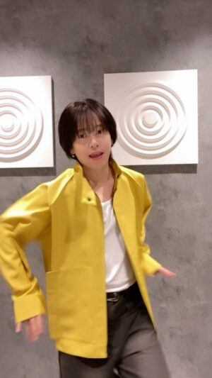 SHIN Instagram - 🌼💫🔆

@hope.styl 

#shinchan_style #dance #iran