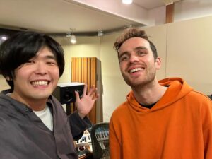 STUTS Instagram - It was really nice to meet Jordan Rakei🙏
Jordan came to my studio and made some beats together!
So precious time and really fun..

来日中だったJordan Rakeiさんが家に来てくれて一緒にセッションしました🎹🥁
色々お話できてビートも作れて最高な時間でした。