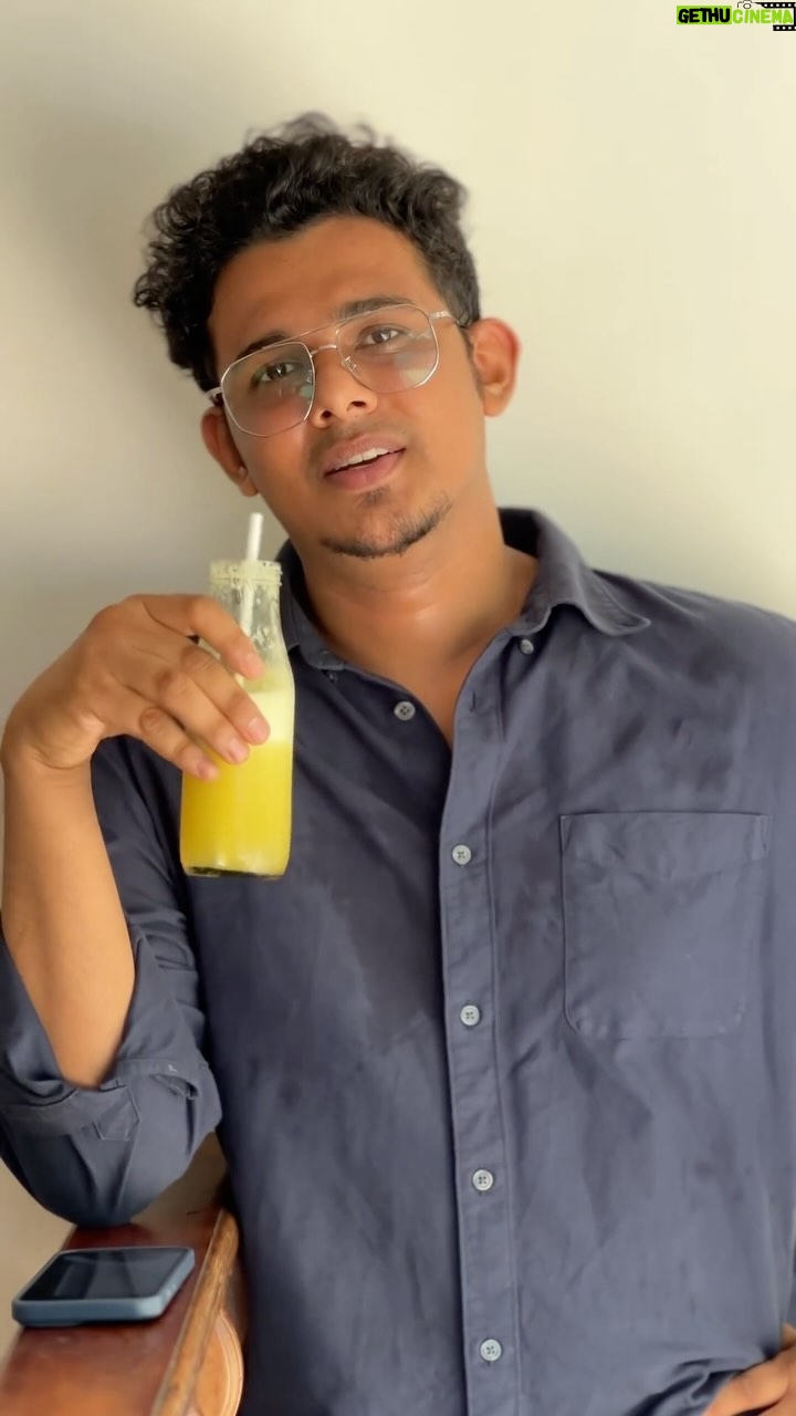 Saaf - 411.6K Likes - വെറുതെ സീൻ മോനെ🤣😳
Mention Those friends 🥗
@saafboi
@anuuveee
📷 @jn_honai