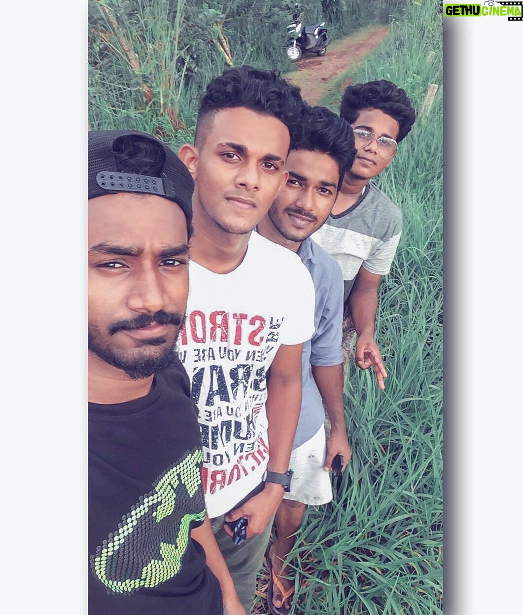 Saaf - 644 Likes - #happy
#vibes
#