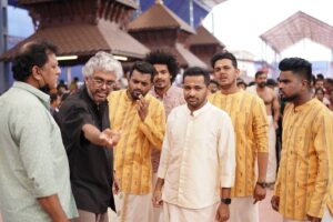 Saaf Instagram - Director saar and boys @vipindashb 😄❤️
Clicked by @_jestin_james_