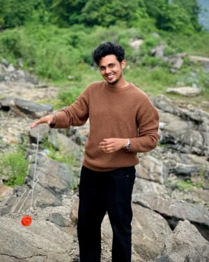 Saaf Instagram - ഡാ കൊച്ചെർക്കാ നീ ഇത് കണ്ടിട്ടുണ്ടാവില്ല!ഇതാണ് YoYo🪀90s കിഡ്സിന്റെ നൊസ്റ്റാൾജിയ. വേറെ ഒരു ഐറ്റം ഉണ്ട്.bey blade 🛞 അതും കൂടെ വാങ്ങണം😌