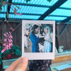 Sabina Dlouhá Instagram - Wedding @terezatezkaofficial @jan_t_huzl ❤️💐
.
#wedding #polaroid #photography #czechgirl #czechgirls #love #blonde #party #opava #flowers #smile #blue #pink #garden #cake #food #brunette