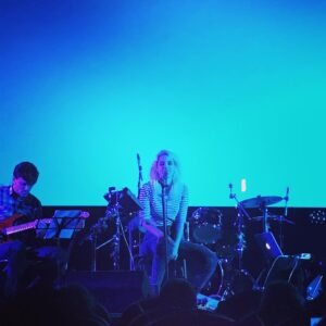 Sabine Perraud Instagram - Concert de Clara Doxal au Festival du film court de L'Isle-Adam. Bravo bravo!