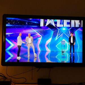 Sabine Perraud Instagram - Le génial @fred_razon sur  M6 dans #lafranceaunincroyabletalent Bravo Monsieur!