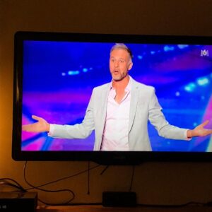 Sabine Perraud Instagram - Le génial @fred_razon sur  M6 dans #lafranceaunincroyabletalent Bravo Monsieur!