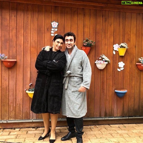 Sabriye Günüç - 470 Likes - • Z U H A L ~ A L İ • ANNE- OĞUL ✨🤍🖤
# elkızı @elkizifox @foxturkiye @ntcmedyatv