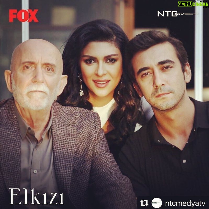 Sabriye Günüç - 405 Likes - - D E M İ R A İ L E S İ -
•Ekrem •Zuhal •Ali
#elkızı Bu akşam 20:00’ de @foxturkiye’ de🤍✨ @ntcmedyatv @elkizifox @munircancindoruk @macitkoper @nuryazarr @fikretkuskann