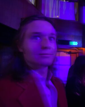 Sacha Carlson Instagram - We came, we boogied 🕺🎲🪩 ✨@mac.saturn