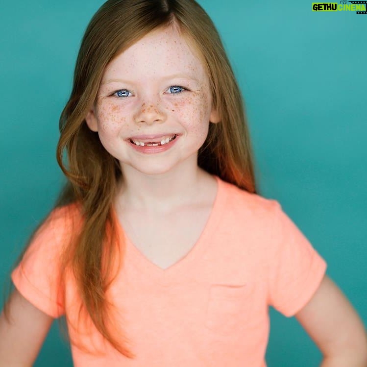 Sadie Munroe - 549 Likes - I know I am late but here’s toothless me! @pierregautreauphotography
#butlerrustonbell #oldheadshotday
