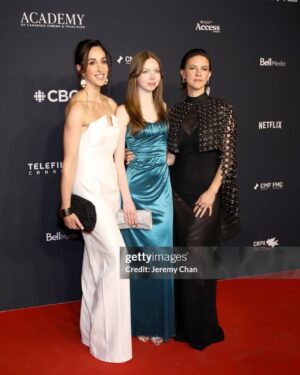 Sadie Munroe Instagram - sandwiched between two of my favourite people. thank you for having me @thecdnacademy !!