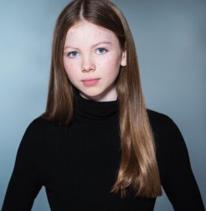 Sadie Munroe Instagram - New headshots💙
@pierregautreauphotography
