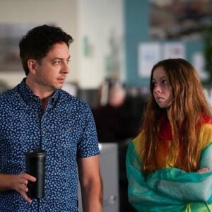 Sadie Munroe Instagram - Alice causing trouble as always:) New episode of @workinmoms tonight at 9:30 on the CBC! #workinmoms #workinmomscbc