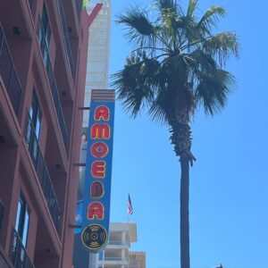 Sadie Munroe Instagram - sadie goes west