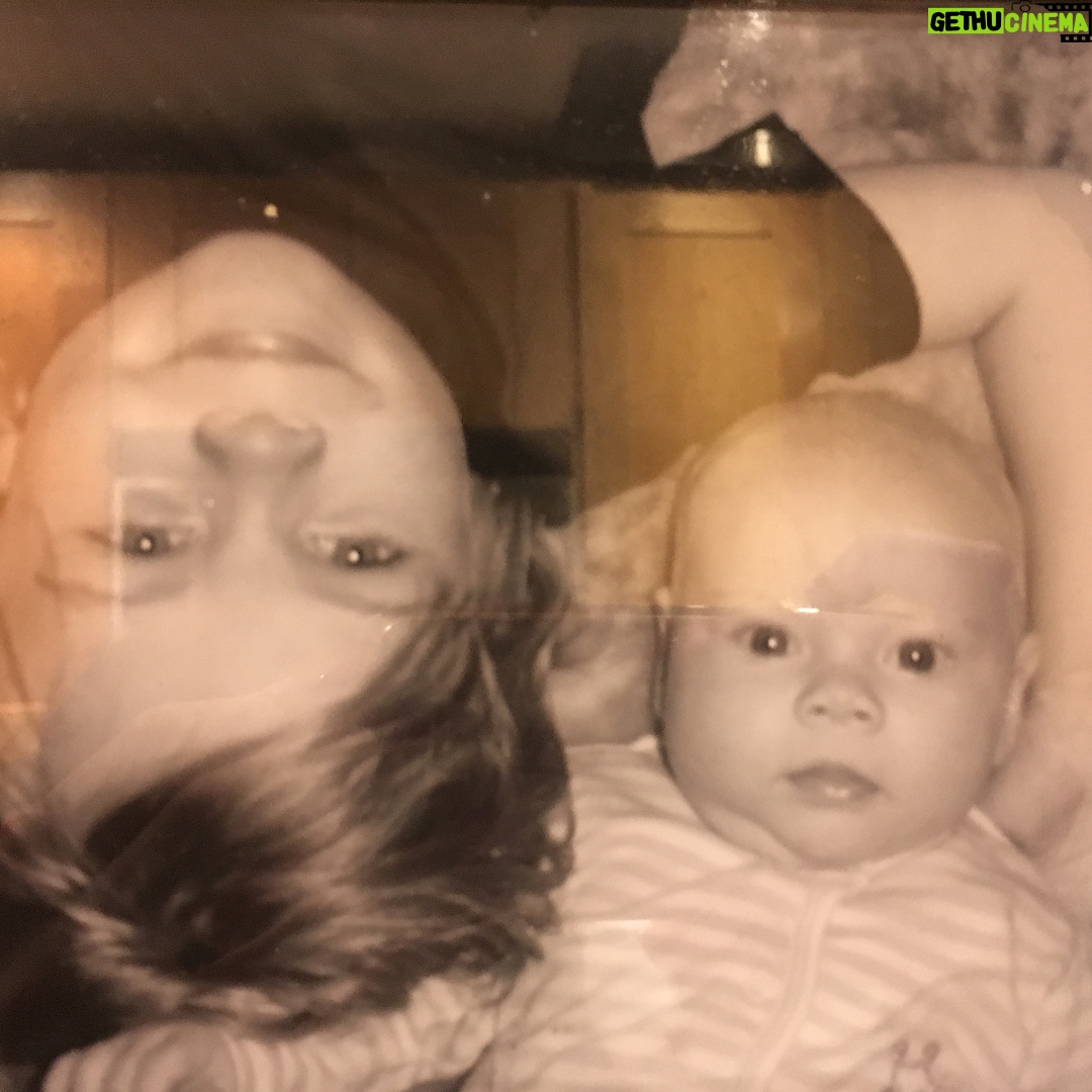 Sadie Munroe - 352 Likes - Happy siblings day! #nationalsiblingsday #middlechild
