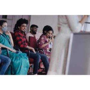 Sagar Surya Instagram - ഇന്നലെ എന്റ ജീവിതത്തിൽ ഒരിക്കലും മറക്കാൻ പറ്റാത്ത ഒരു വലിയ നിമിഷം ആയിരുന്നു ..ഒരു ആറു  വര്ഷങ്ങള്ക്കു മുൻപാണ് ഞാൻ ആദ്യം ആയി ഒരു ഷോർട് ഫിലിം അഭിനയിക്കുന്നത് അതും ഗവണ്മെന്റ് എഞ്ചിനീയറിംഗ് കോളേജിൽ വെച്ച് .ഇന്നലെ അതെ കോളേജിൽ ജോ & ജോ സിനിമയുടെ പ്രൊമോഷന് ഗസ്റ്റ് ആയി വിളിച്ചപ്പോൾ ഭയകരമായ അഭിമാനം തോന്നിയ നിമിഷം..തിരിഞ്ഞു നോക്കുബോൾ ഒരുപാടു സന്തോഷം തോനുന്നു ..❤️

പടച്ചോൻ ഒരു വലിയ സംഭവം ആണുട്ടാ  ചില ആഗ്രഹങ്ങൾ നമ്മൾ മറന്നാലും പടച്ചോൻ മറക്കില്ല ..🙏
.
@sajithdevs 💫