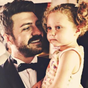 Şahin Irmak Instagram - Şşşşş... Çok özledim seni❤️ @lisaparlak