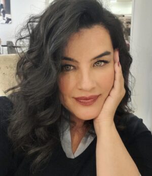 Şahnaz Çakıralp Instagram - Ocak 2023 💋