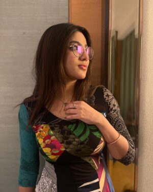 Sai Priya Deva Instagram - U r the power of your own life light up 🎉🤌🏽🔥#power #lightup #positivevibes #positivity #behappy #happy #actress #life #beauty #beyourself #loveislove #loveyourself #share #happiness