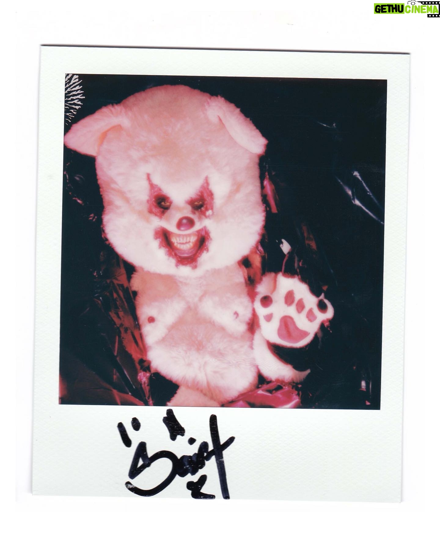 Saint - 18.4K Likes - Happy October 1st !!! 🐻
📸: @ericrichardmagnussen